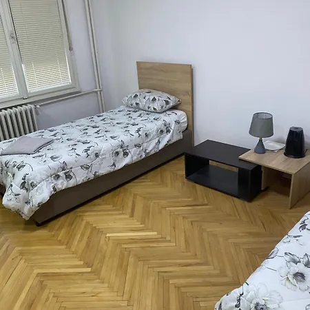 Bohemian Heart Of No Parking Guest house Skopje